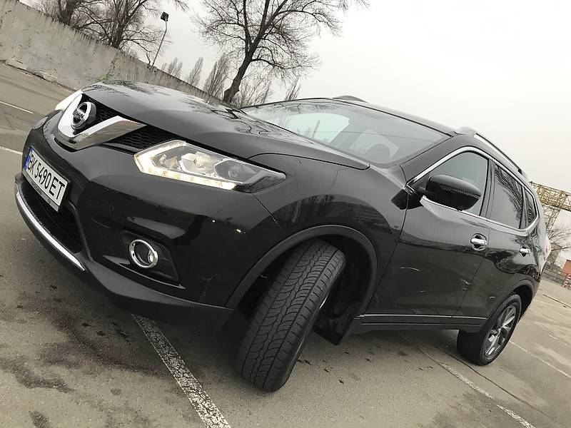 Позашляховик / Кросовер Nissan Rogue 2015 в Києві