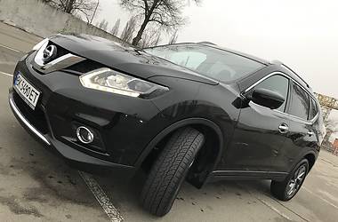 Позашляховик / Кросовер Nissan Rogue 2015 в 