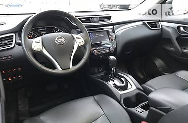 Позашляховик / Кросовер Nissan Rogue 2015 в 