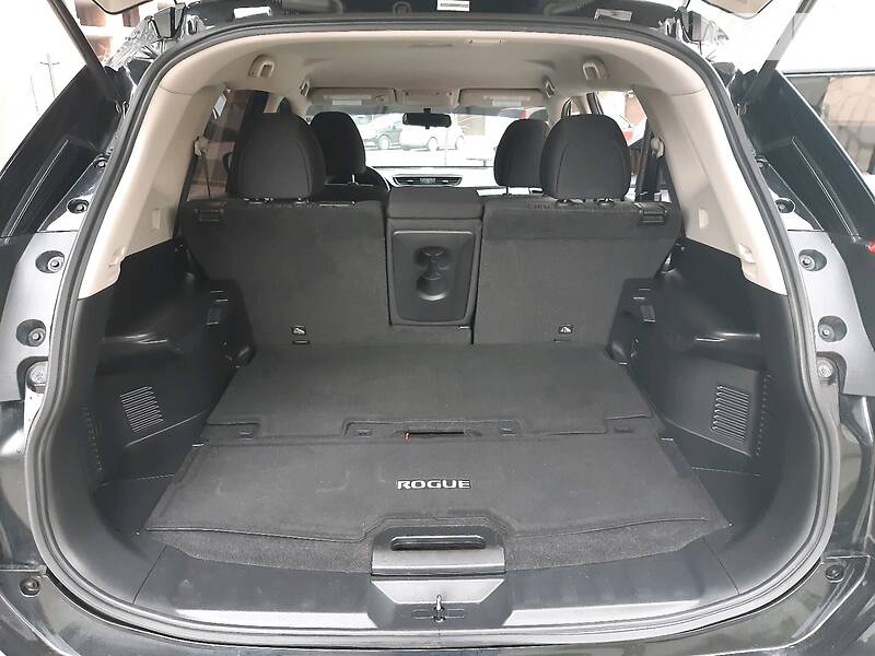 Позашляховик / Кросовер Nissan Rogue 2016 в Івано-Франківську