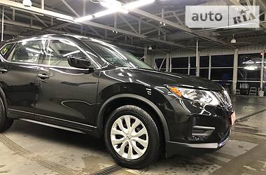 Позашляховик / Кросовер Nissan Rogue 2017 в 