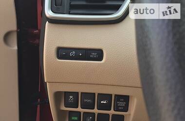 Позашляховик / Кросовер Nissan Rogue 2016 в 
