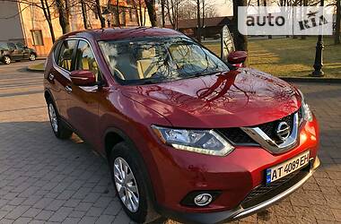 Внедорожник / Кроссовер Nissan Rogue 2015 в Полтаве