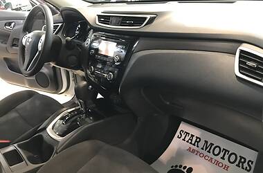 Позашляховик / Кросовер Nissan Rogue 2016 в 