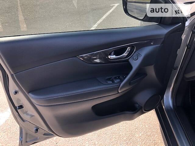 Позашляховик / Кросовер Nissan Rogue 2017 в Дніпрі