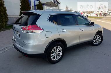 Позашляховик / Кросовер Nissan Rogue 2015 в 