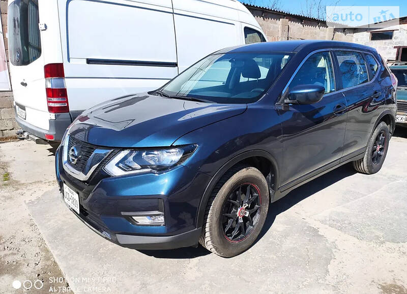 Позашляховик / Кросовер Nissan Rogue 2016 в Харкові