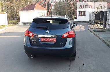 Позашляховик / Кросовер Nissan Rogue 2013 в 