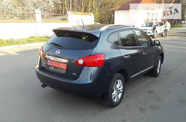 Позашляховик / Кросовер Nissan Rogue 2013 в 