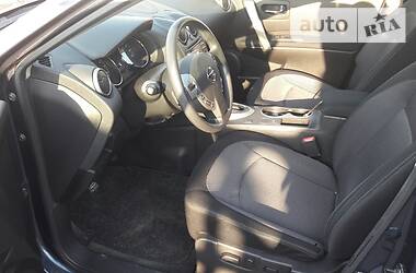 Позашляховик / Кросовер Nissan Rogue 2013 в 