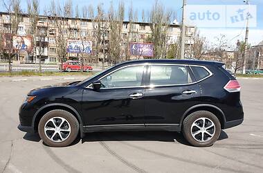 Позашляховик / Кросовер Nissan Rogue 2015 в 