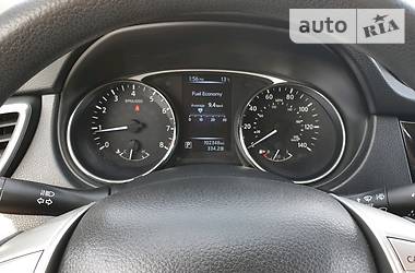 Позашляховик / Кросовер Nissan Rogue 2015 в 