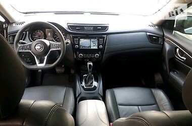 Позашляховик / Кросовер Nissan Rogue 2017 в 
