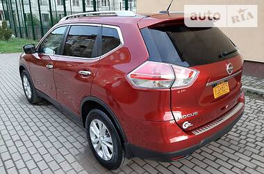 Позашляховик / Кросовер Nissan Rogue 2014 в 