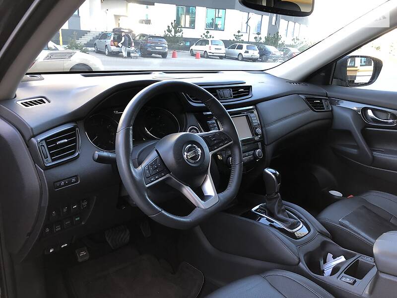 Позашляховик / Кросовер Nissan Rogue 2017 в Києві