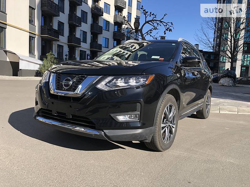 Позашляховик / Кросовер Nissan Rogue 2017 в Києві