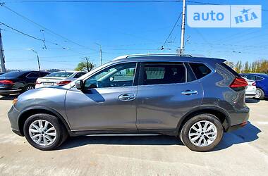 Позашляховик / Кросовер Nissan Rogue 2017 в 