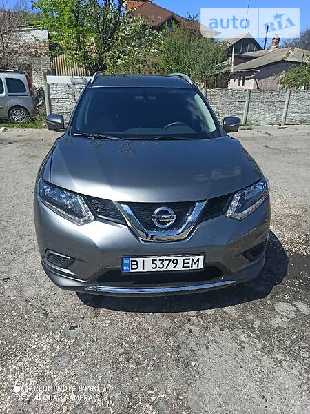 Позашляховик / Кросовер Nissan Rogue 2015 в 