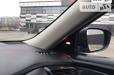 Позашляховик / Кросовер Nissan Rogue 2017 в 