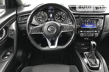 Позашляховик / Кросовер Nissan Rogue 2017 в 