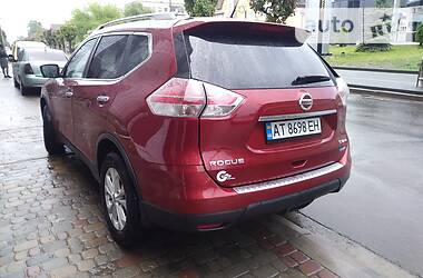 Позашляховик / Кросовер Nissan Rogue 2014 в 