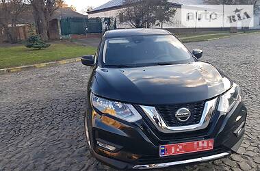 Позашляховик / Кросовер Nissan Rogue 2019 в 