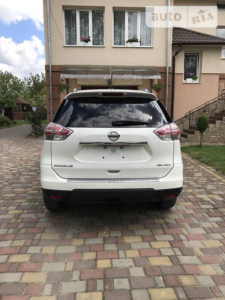 Позашляховик / Кросовер Nissan Rogue 2015 в Івано-Франківську