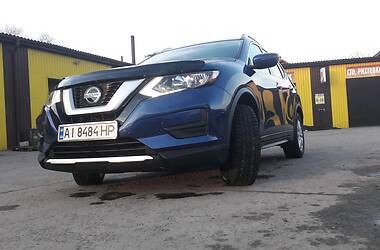 Позашляховик / Кросовер Nissan Rogue 2017 в 