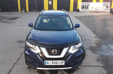 Позашляховик / Кросовер Nissan Rogue 2017 в 