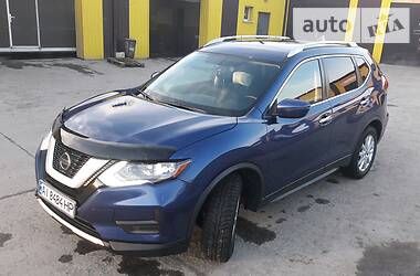 Позашляховик / Кросовер Nissan Rogue 2017 в 