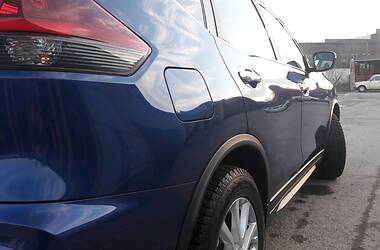 Позашляховик / Кросовер Nissan Rogue 2017 в 