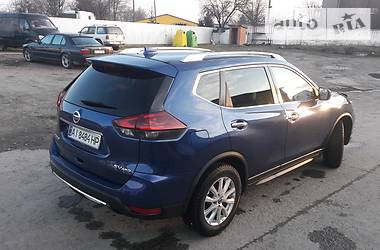 Позашляховик / Кросовер Nissan Rogue 2017 в 