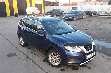 Позашляховик / Кросовер Nissan Rogue 2017 в 