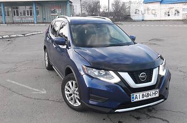 Позашляховик / Кросовер Nissan Rogue 2017 в 