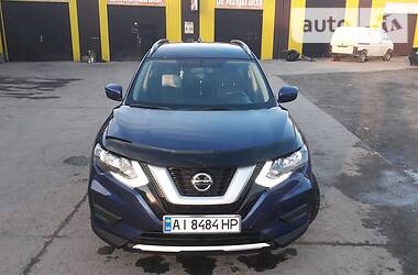 Позашляховик / Кросовер Nissan Rogue 2017 в 