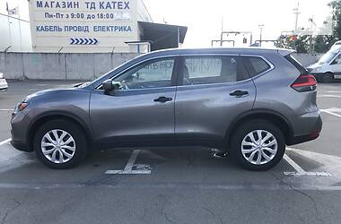 Позашляховик / Кросовер Nissan Rogue 2016 в 