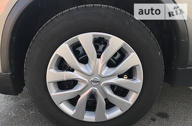 Позашляховик / Кросовер Nissan Rogue 2016 в 