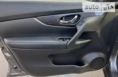 Позашляховик / Кросовер Nissan Rogue 2016 в 