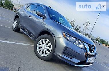 Позашляховик / Кросовер Nissan Rogue 2016 в 