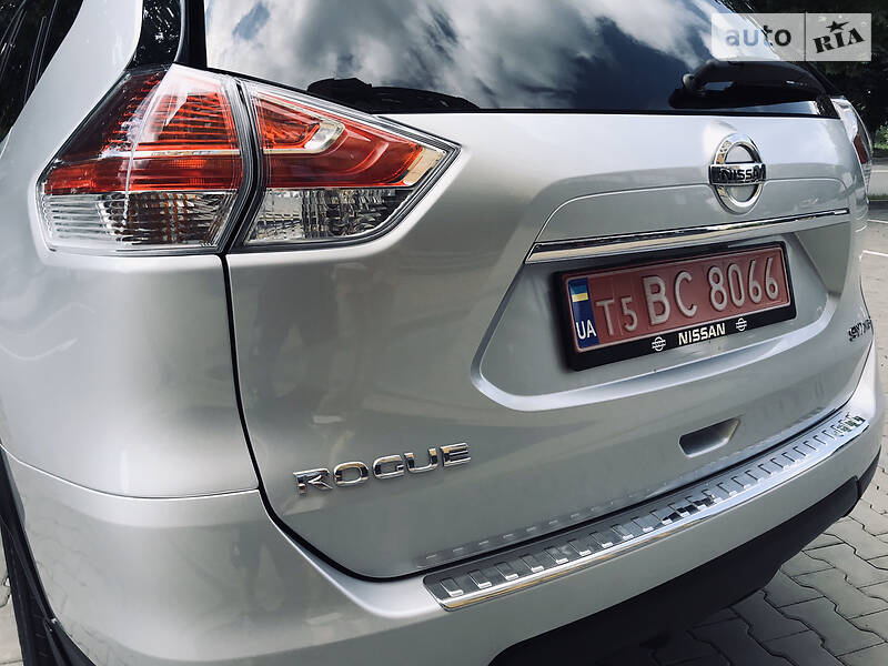 Позашляховик / Кросовер Nissan Rogue 2015 в Луцьку