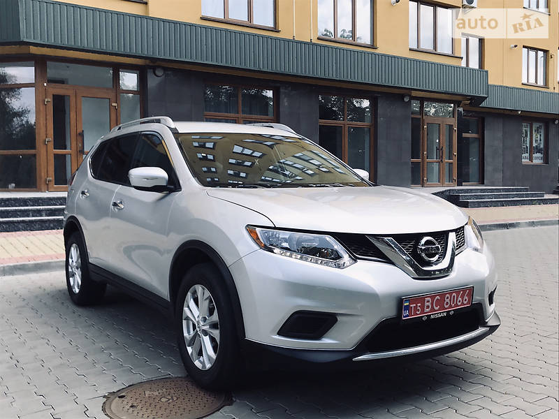 Позашляховик / Кросовер Nissan Rogue 2015 в Луцьку