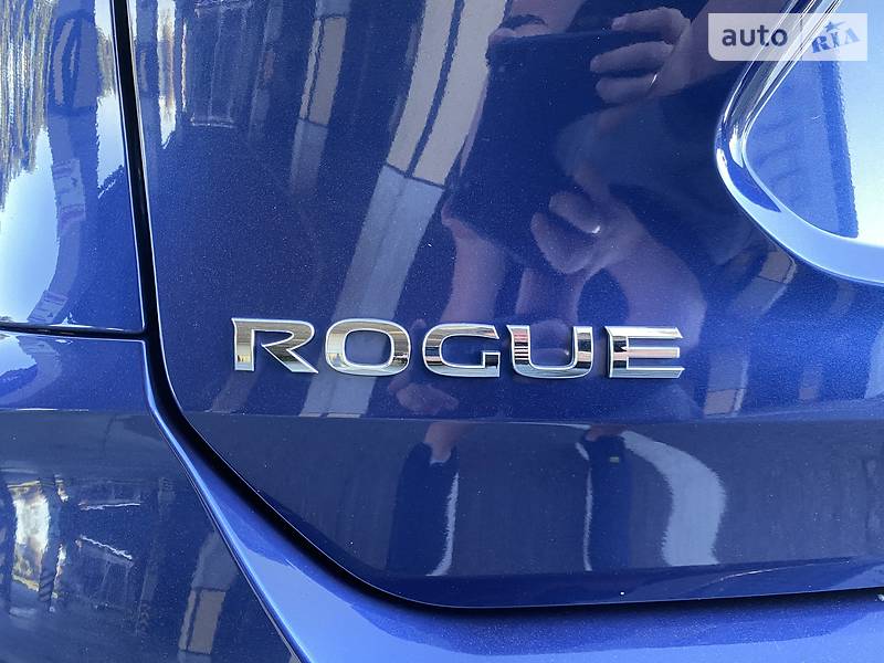 Позашляховик / Кросовер Nissan Rogue 2018 в Києві