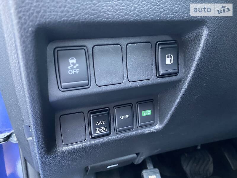 Позашляховик / Кросовер Nissan Rogue 2018 в Києві