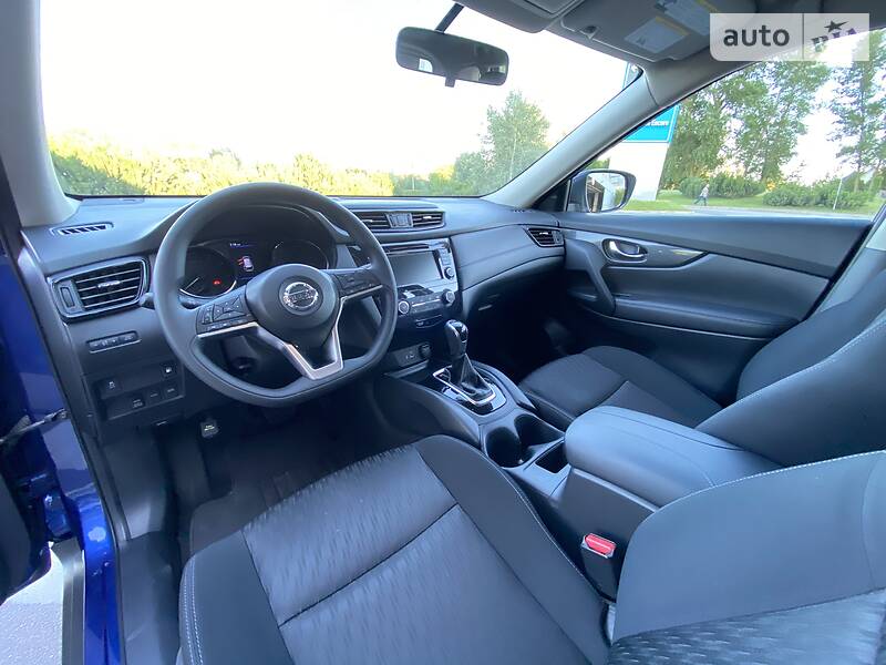 Позашляховик / Кросовер Nissan Rogue 2018 в Києві