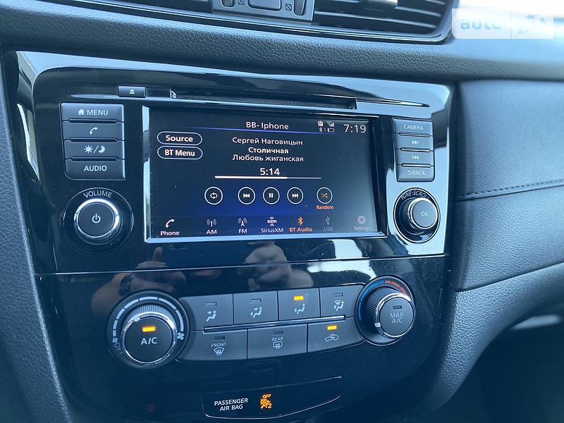 Позашляховик / Кросовер Nissan Rogue 2018 в Києві