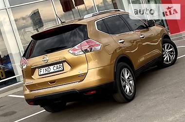 Позашляховик / Кросовер Nissan Rogue 2014 в 