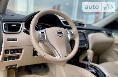 Позашляховик / Кросовер Nissan Rogue 2014 в 