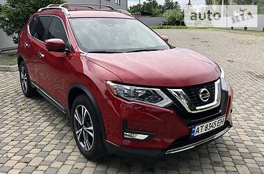 Позашляховик / Кросовер Nissan Rogue 2016 в Івано-Франківську