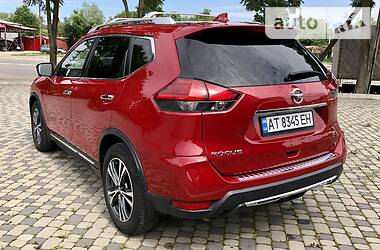 Позашляховик / Кросовер Nissan Rogue 2016 в Івано-Франківську