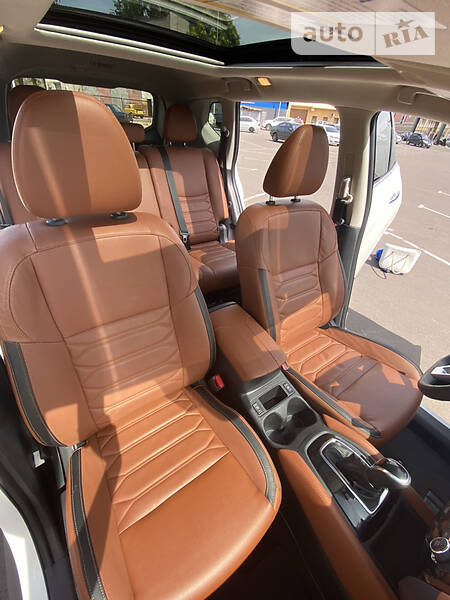 Позашляховик / Кросовер Nissan Rogue 2016 в Одесі фото 28 Позашляховик / Кросовер Nissan Rogue 2016 в Одесі